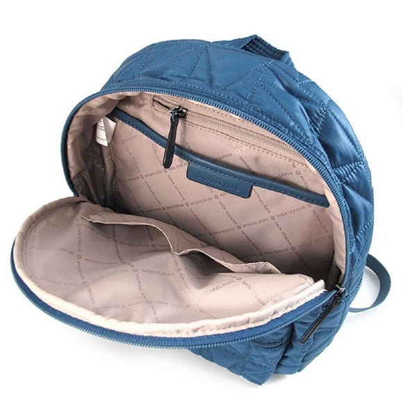 Michael Kors Winnie Medium Quilted Backpack Shoulder Bag Chambray $398 Nwt - Picture 5 of 6